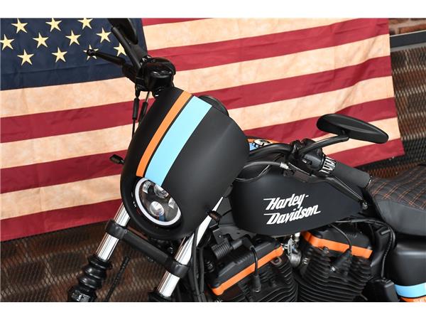 2011 HARLEY-DAVIDSON SPORTSTER XL883R ROADSTER