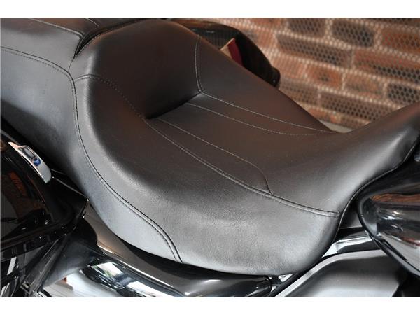 2022 HARLEY-DAVIDSON FLTRXST ROAD GLIDE ST 