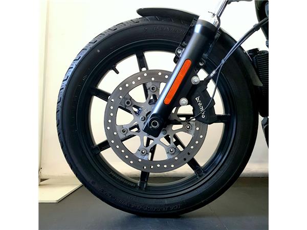 HARLEY-DAVIDSON NIGHTSTER