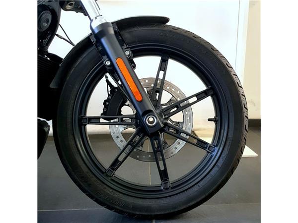 HARLEY-DAVIDSON NIGHTSTER