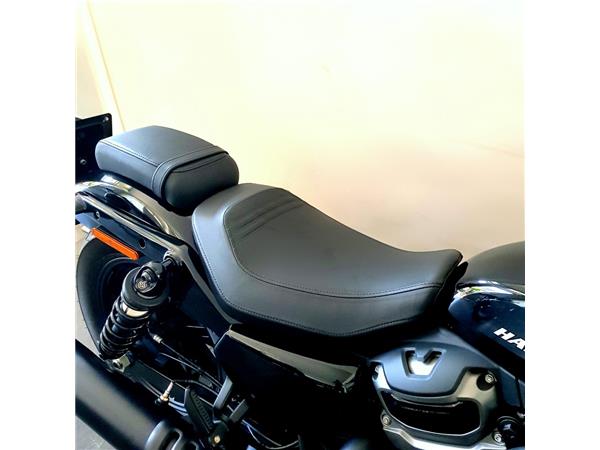 HARLEY-DAVIDSON NIGHTSTER