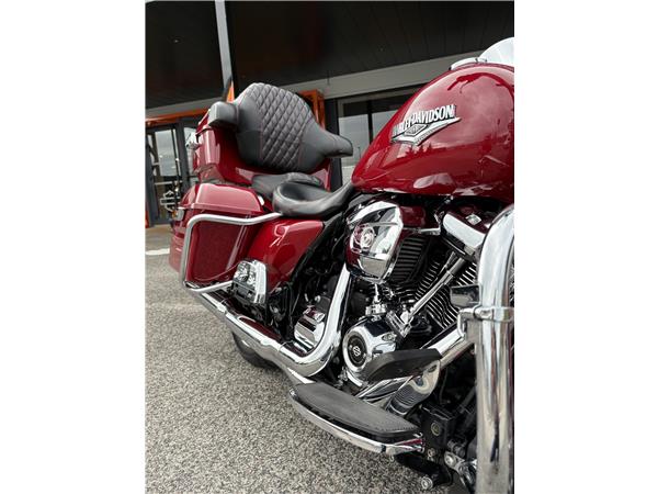2021 HARLEY-DAVIDSON ROAD KING