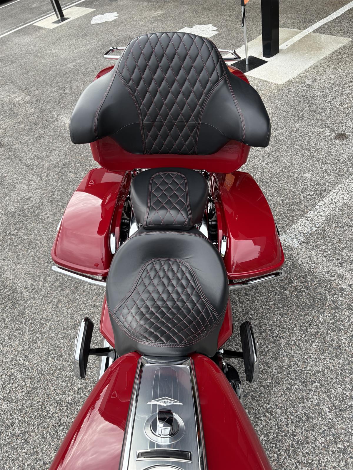 2021 HARLEY-DAVIDSON ROAD KING