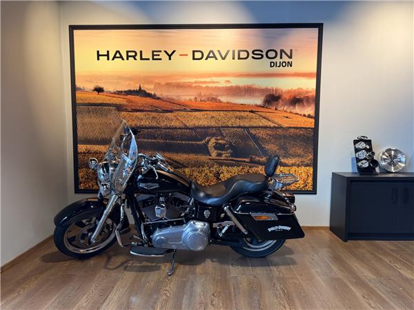 2015 HARLEY-DAVIDSON SWITCHBACK