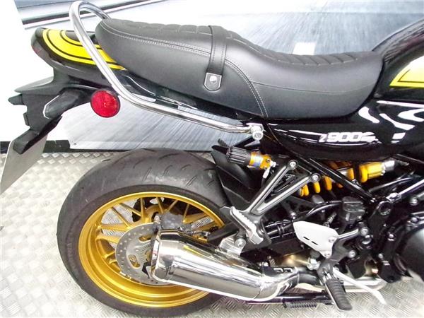 2025 Kawasaki Z900 RS SE