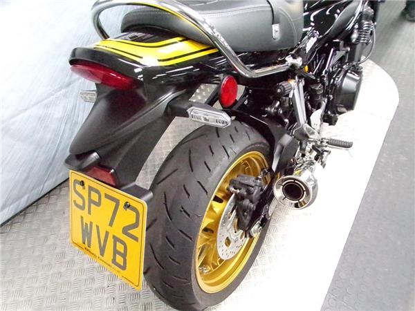 2025 Kawasaki Z900 RS SE