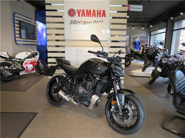 YAMAHA MT-07   2025