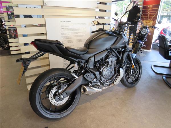 YAMAHA MT-07   2025