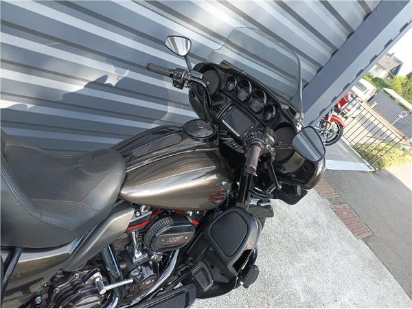 2018 HARLEY-DAVIDSON ELECTRA