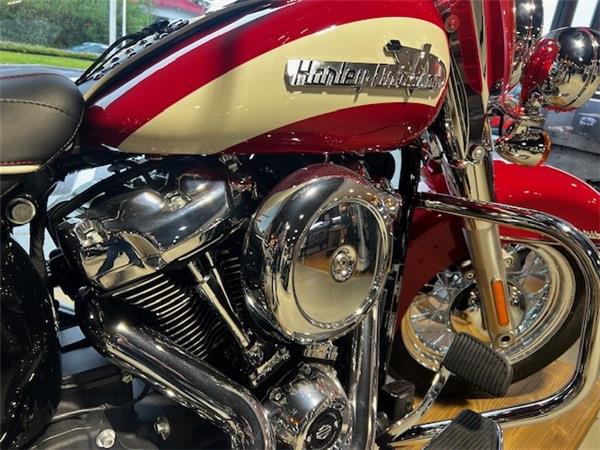 2024 HARLEY-DAVIDSON HYDRA-GLIDE REVIVAL