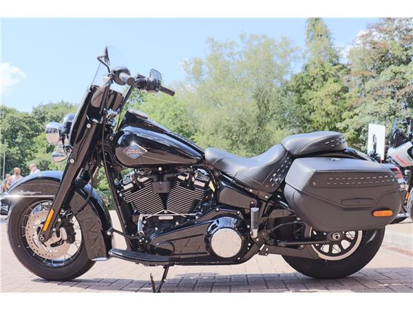 2025 HARLEY-DAVIDSON SOFTAIL FLHC HERITAGE CLASSIC