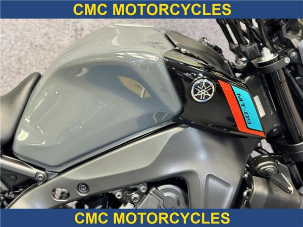  Yamaha MT-09 MT-09