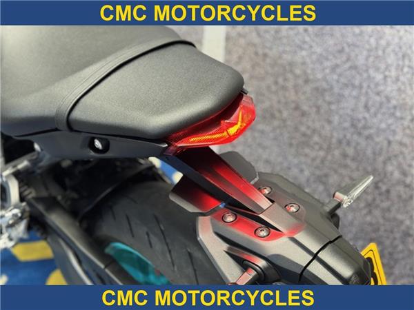  Yamaha MT-09 MT-09