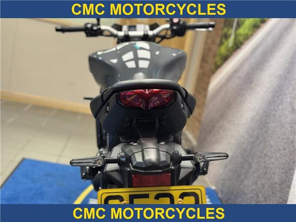  Yamaha MT-09 MT-09