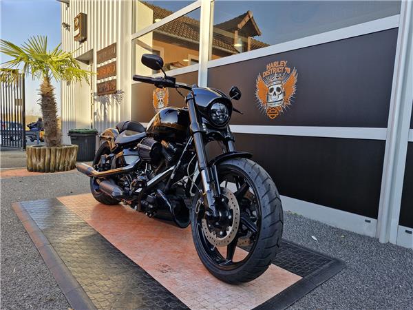 2016 HARLEY-DAVIDSON BREAKOUT