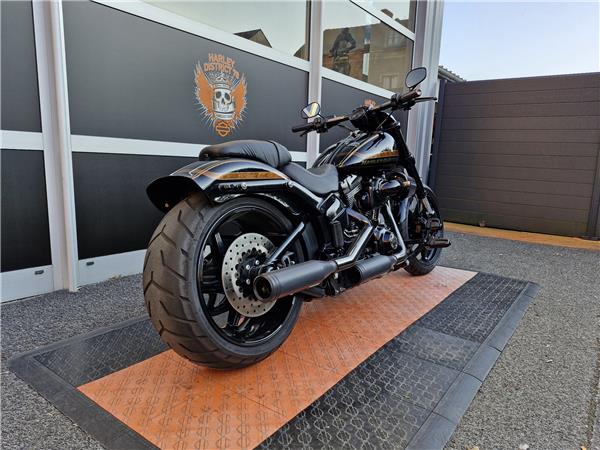 2016 HARLEY-DAVIDSON BREAKOUT