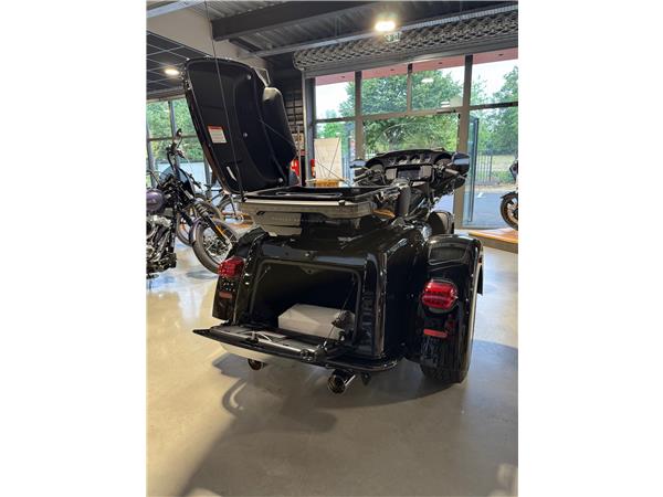 2024 HARLEY-DAVIDSON TRI GLIDE
