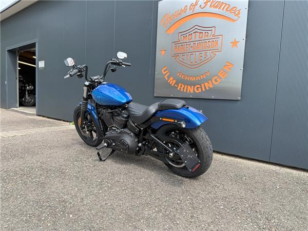 FXBBS Street Bob mit KessTech Auspuff