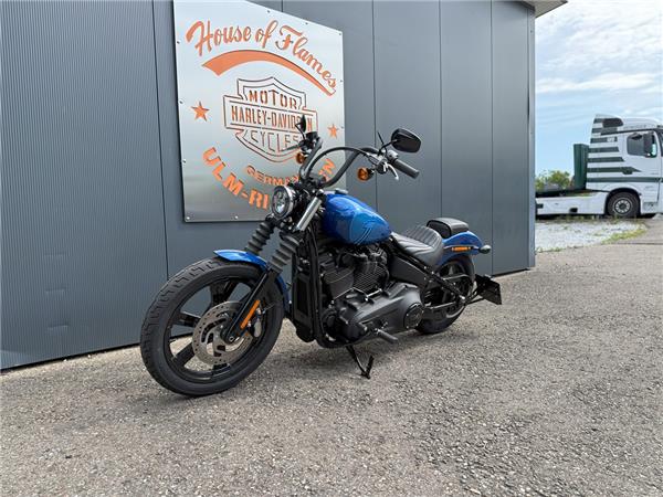 FXBBS Street Bob mit KessTech Auspuff