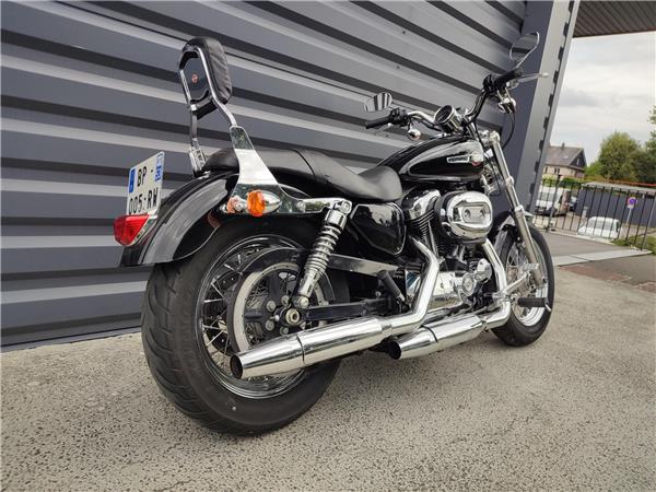 2011 HARLEY-DAVIDSON CUSTOM