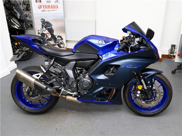 2023 Yamaha R7