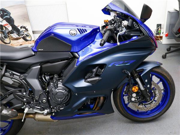 2023 Yamaha R7