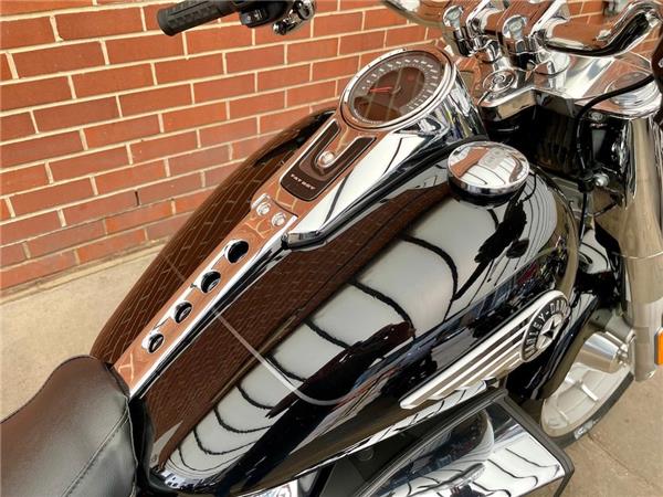 2025 HARLEY-DAVIDSON SOFTAIL FLSTF FAT BOY