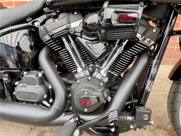 2025 HARLEY-DAVIDSON LOW RIDER ST