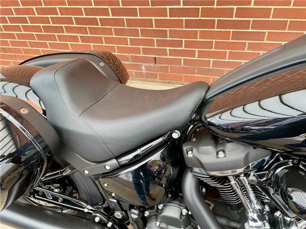 2025 HARLEY-DAVIDSON LOW RIDER ST