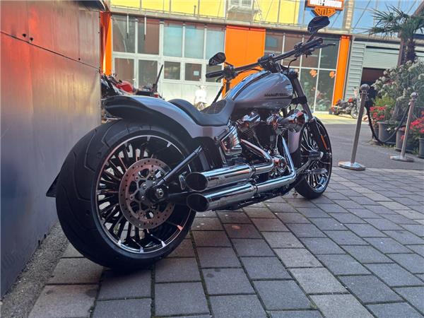 2023 Harley-Davidson Softail Breakout FXBR
