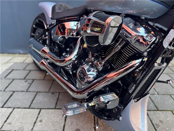 2023 Harley-Davidson Softail Breakout FXBR