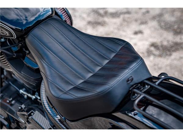 Street Bob 114 
