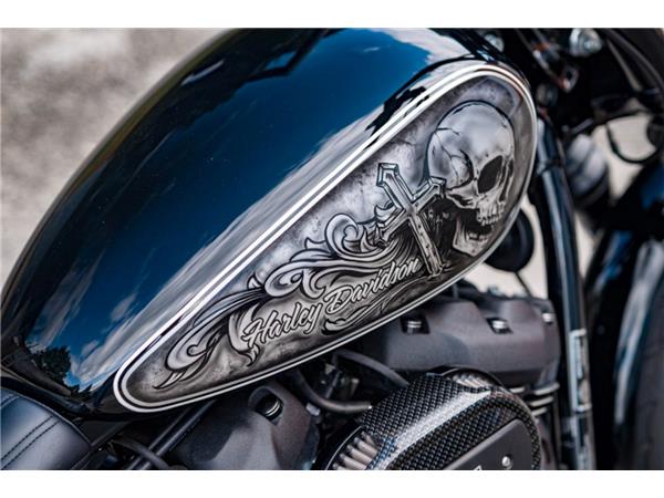 Street Bob 114 