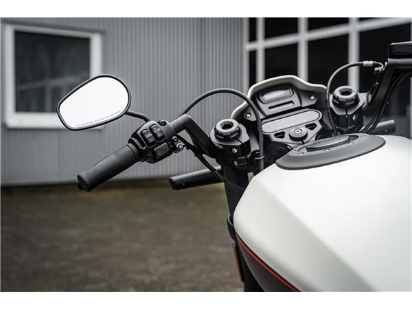 Harley-Davidson Kiel FXDRS 114 CUI - KESSTECH - SEITLICHER KZH