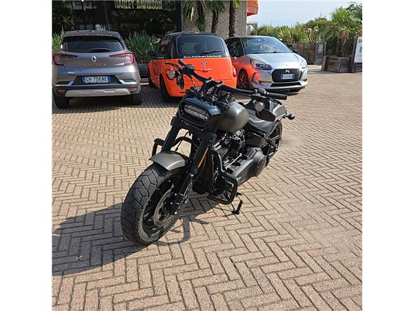 Harley-Davidson Softail FAT BOB 114