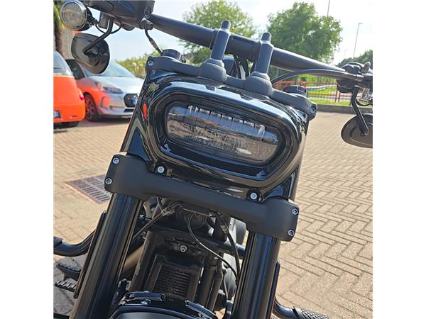 Harley-Davidson Softail FAT BOB 114