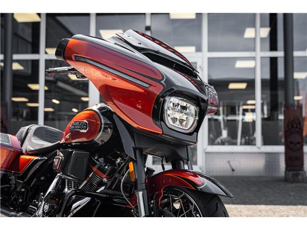 Harley-Davidson Kiel CVO Street Glide FLHXSE 121 cui - Jekill -