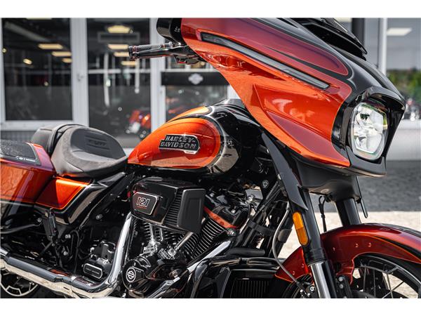 Harley-Davidson Kiel CVO Street Glide FLHXSE 121 cui - Jekill -
