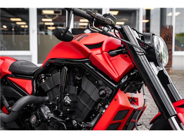 Harley-Davidson Kiel VRSCDX Night Rod Special - NLC 300er UMBAU -