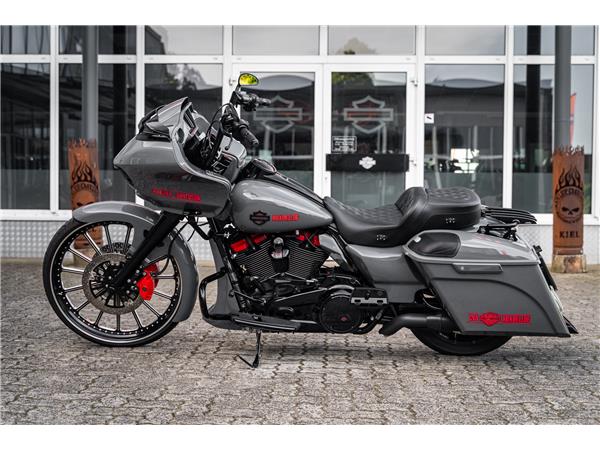 Harley-Davidson Kiel FLTRXS Road Glide Special - CVO Look - 26Zoll