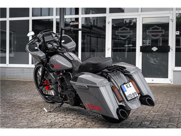 Harley-Davidson Kiel FLTRXS Road Glide Special - CVO Look - 26Zoll