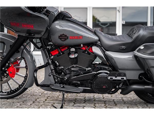 Harley-Davidson Kiel FLTRXS Road Glide Special - CVO Look - 26Zoll