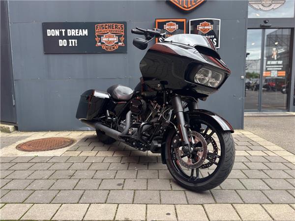 2015 Harley-Davidson Touring Road Glide Special FLTRXS