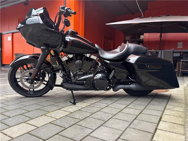 2015 Harley-Davidson Touring Road Glide Special FLTRXS