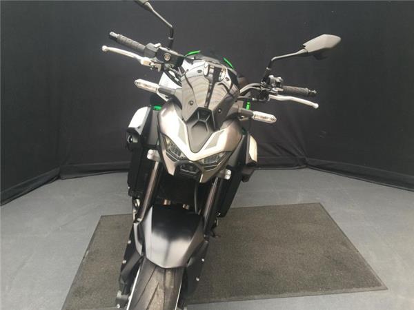 2025 Kawasaki Z900 GREY & GREEN