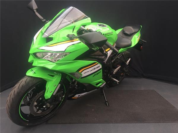 2025 Kawasaki NINJA ZX-4RR LIME GREEN