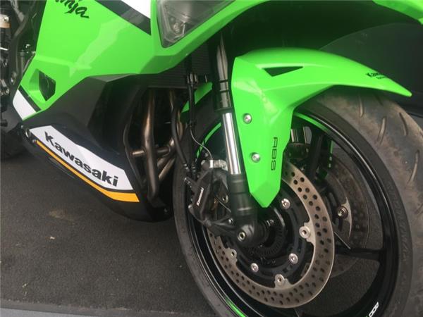2025 Kawasaki NINJA ZX-4RR LIME GREEN