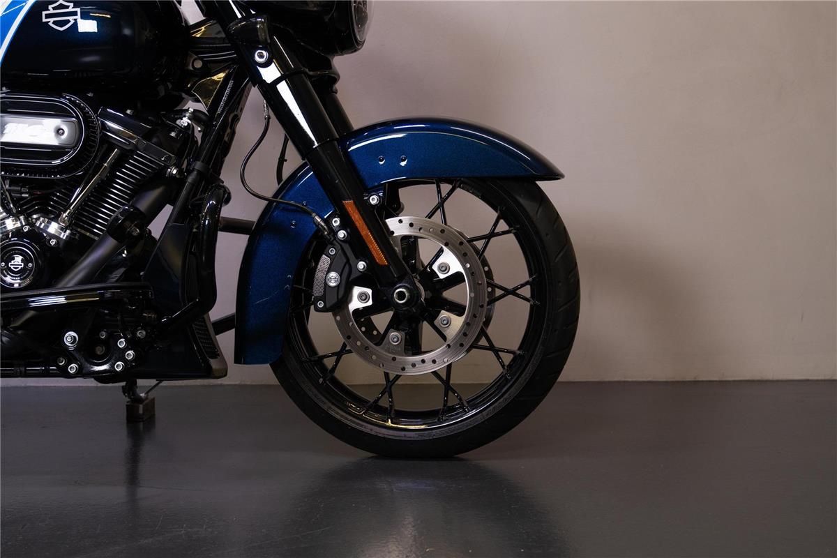 2021 harley-davidson FLHXS Street Glide Special Black Finish 114