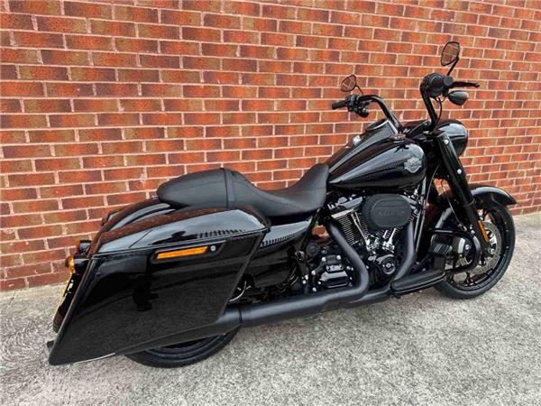2025 Harley-Davidson Road King Special 1868 24