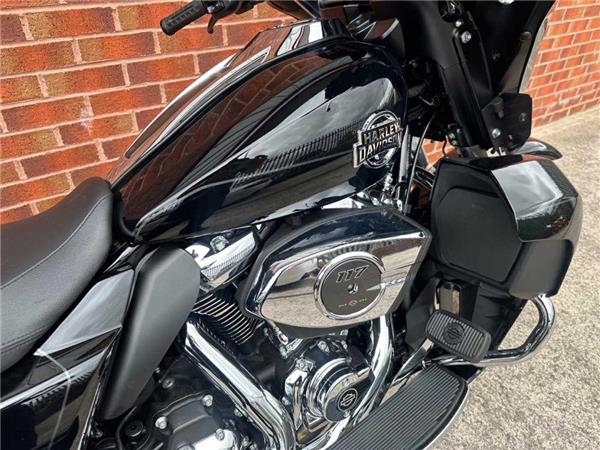 2025 Harley-Davidson STREET GLIDE ULTRA